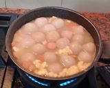 Foto langkah ke 4 dari resep Seblak Cilok.