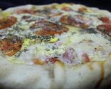 Foto del paso 4 de la receta: Tarta de jamón, queso y tomate con masa casera