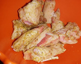 Foto del paso 1 de la receta: Paticas o manitas de cerdo con zanahoria