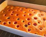 Banános meggyes kevert süti gluténmentesen 🍌🍒 recept fázis 5 fotója