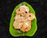 A picture of step 4 of Sweet Mathri.