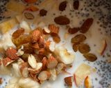 A picture of step 2 of Chia seeds banana apple pudding (healthy breakfast).