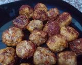 A picture of step 4 of Meat ball in sauce.