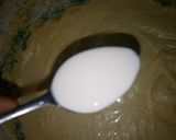 A picture of step 3 of Soft Cupcakes with raisins.