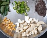 ઇન્સ્ટન્ટ રવા ઇડલી (Rava Idli Recipe in Gujarati) રેસીપી સ્ટેપ1ફોટો