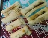 A picture of step 3 of Microwave Garlic Bread Rolls.