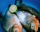 Foto langkah ke 1 dari resep Ikan Bawal Kuah Belimbing Besi.