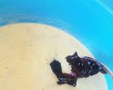 Foto langkah ke 5 dari resep Banana Cake Blueberry.