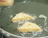 A picture of step 9 of Potato cheese triangles.