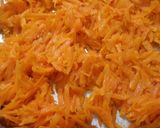 A picture of step 2 of Carrot ladoo.