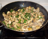 Foto del paso 3 de la receta: Pimientos verdes con champiñones