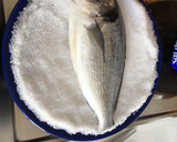 Foto del paso 1 de la receta: Dorada a la sal en microondas