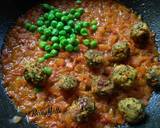 Muthiya-Tomato-Peas Subzi recipe step 5 photo