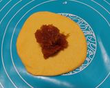 Foto langkah ke 8 dari resep Bakpao Labu Kuning (3 Isian).