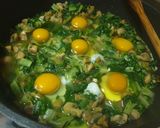 Pas rețetă Shakshuka verde (cu ciuperci și mangold) 2 fotografie