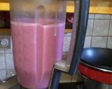 Gyümölcsös kefir recept fázis 1 fotója