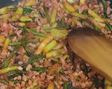 Foto del paso 2 de la receta: Arroz frito con trigueros y ajetes
