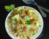 A picture of step 9 of Chicken fried rice.