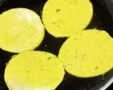 A picture of step 3 of Barley Flour Biscuit Masala Bhakri.