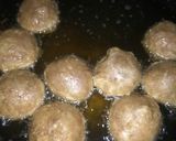 Foto langkah ke 3 dari resep Bakso goreng berongga.