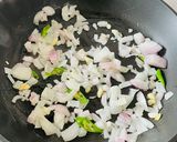 A picture of step 2 of Vegetable Maggi 🍜🍜.