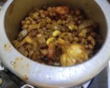 A picture of step 3 of Quick Chana Masala.