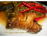Foto langkah ke 5 dari resep Gulai Ikan Salai daun singkong.