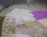 Foto langkah ke 3 dari resep 55. Birthday Cake topping buah.
