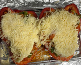 Foto del paso 7 de la receta: Pimientos rellenos de atún y verduras al horno