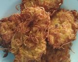 Foto langkah ke 8 dari resep Bakwan Udang Berserabut Wortel Ala raditya.