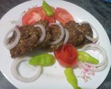 A picture of step 4 of Jhaat paat kachy qeemy ke kabab.
