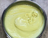 Foto del paso 2 de la receta: Receta fácil y ligera de crema de romanescu en la olla rápida