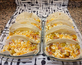 Foto del paso 3 de la receta: Tacos de patatas, cheddar, queso, y lomo adobado