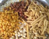 स्पाइसी ड्राई भेल (Spicy dry bhel recipe in hindi) रेसिपी चरण 2 फोटो