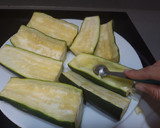 Foto del paso 2 de la receta: Calabacín relleno de pavo y salsa de piquillos