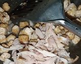 Foto langkah ke 2 dari resep Oseng Ayam suwir Tahu.