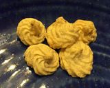 A picture of step 6 of Crispy walnut meringue .