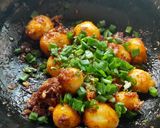 A picture of step 6 of Honey chilli Baby potato starter.