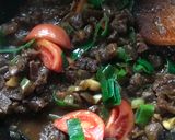 Foto langkah ke 5 dari resep Kambing lada hitam, untuk anak-anak.