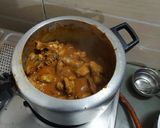 A picture of step 7 of Punjabi Chicken Curry.