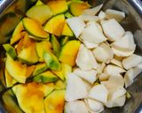 Foto langkah ke 1 dari resep Asinan Buah Segar.