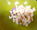 Foto del paso 1 de la receta: Ensalada de salmón ahumado y manzana