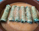 Foto del paso 4 de la receta: Canelones de espinacas y bacalao con salsa de langostinos