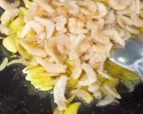 A picture of step 2 of Instant kardi(dry prawn).