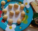 Foto langkah ke 3 dari resep Bola bola donat isi keju.