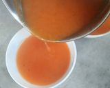 A picture of step 4 of Light Pumpkin Soup.