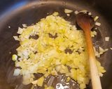 Pierś z indyka w sosie pomidorowo - śmietanowym krok przepisu 1 zdjęcie