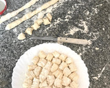 Foto del paso 4 de la receta: Gnocchi de Ricotta con salsa de tomate y anchoas