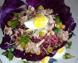 صورة لخطوة 3 من وصفة سلطة التونة والخضار الطازجة 🥗💜🥗