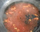 Foto del paso 5 de la receta Espaguetis con gambas y surimi al ajillo